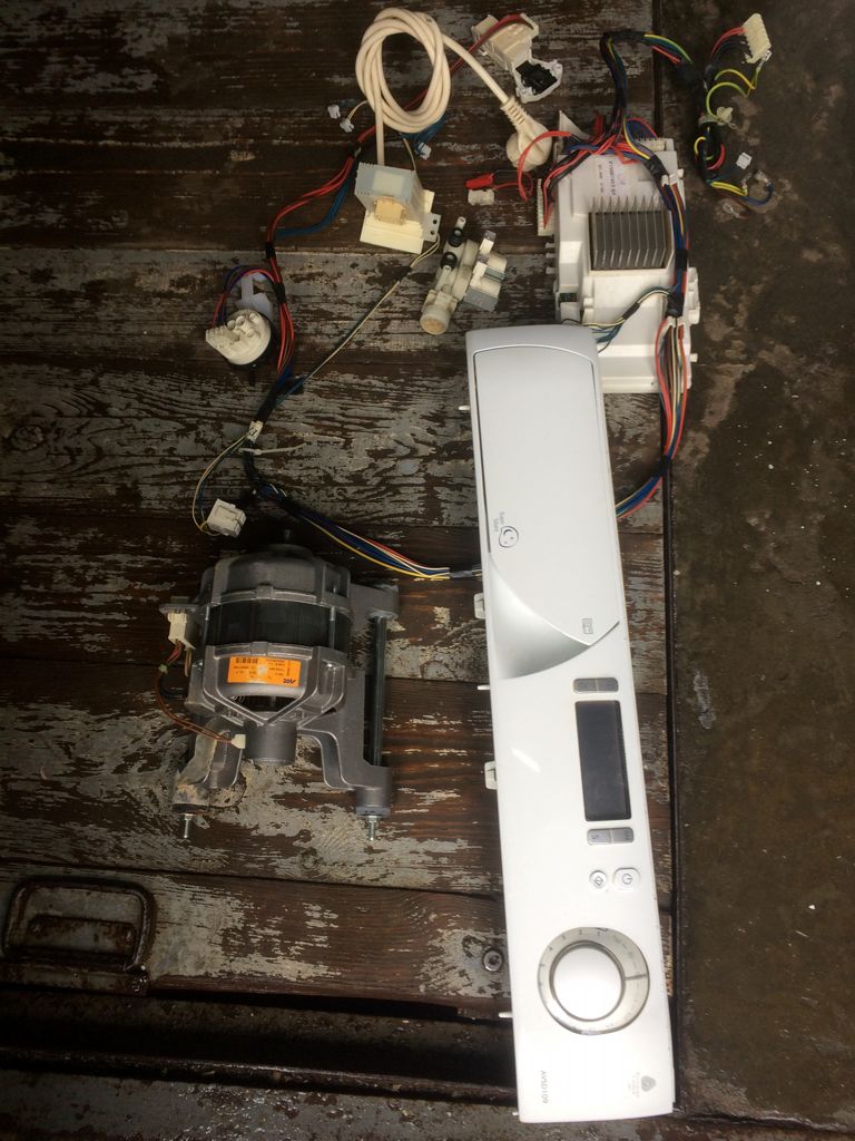 <span class=text14white>/      Ariston AVSD 109</span>