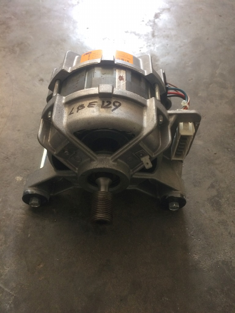 <span class=text14white>/      Ariston LBE 129</span>